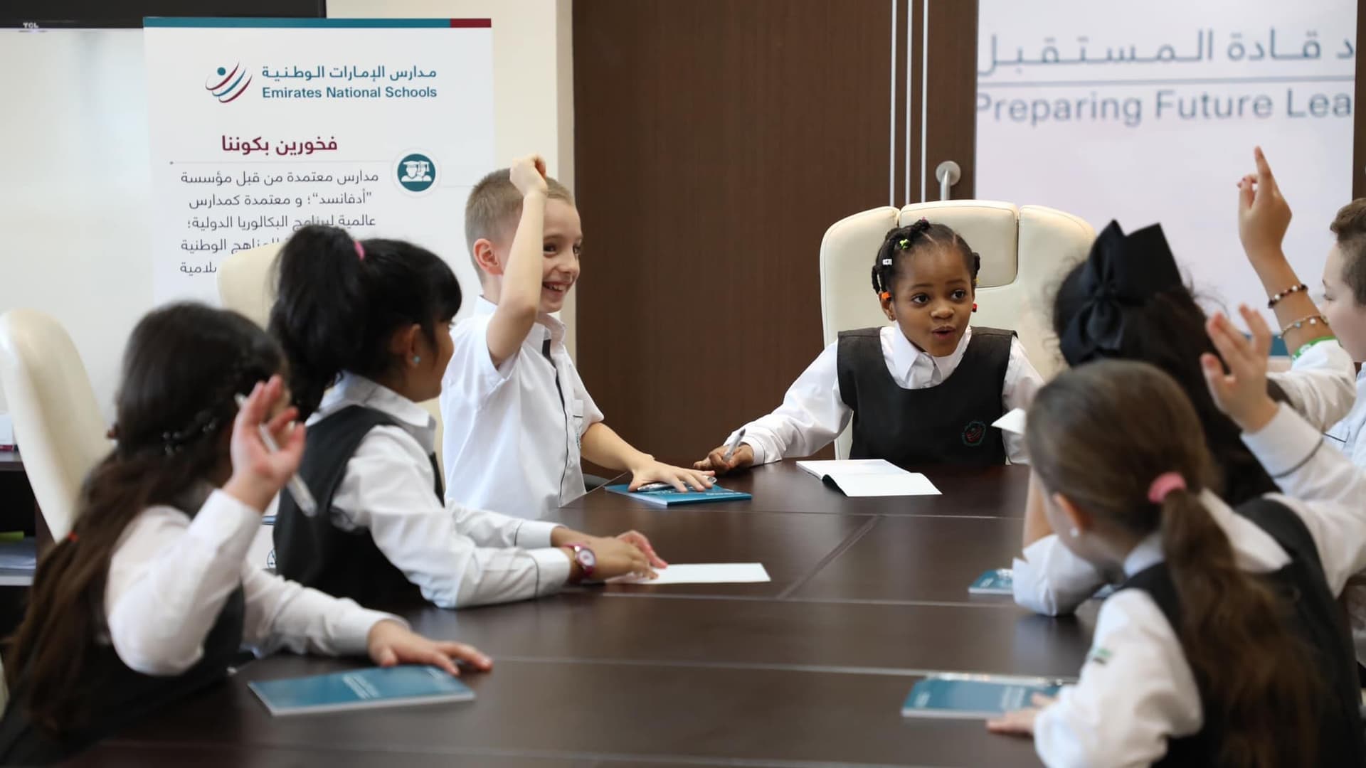 بناء الإنسان قبل الاقتصاد: هكذا صاغت الإمارات التعليم نظامَ دولة واستثماراً بعيد الأجل